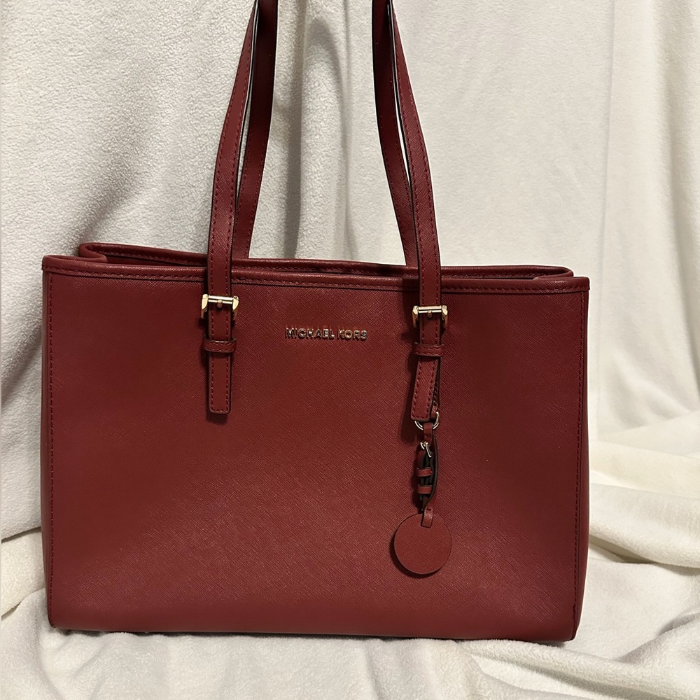 Michael Kora Large Tote with middle pocket